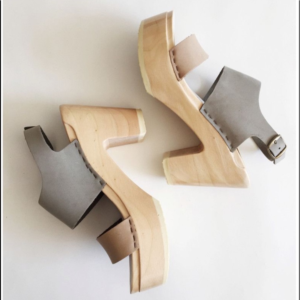 No. 6 Platform Clogs Size 38 (women’s 8)